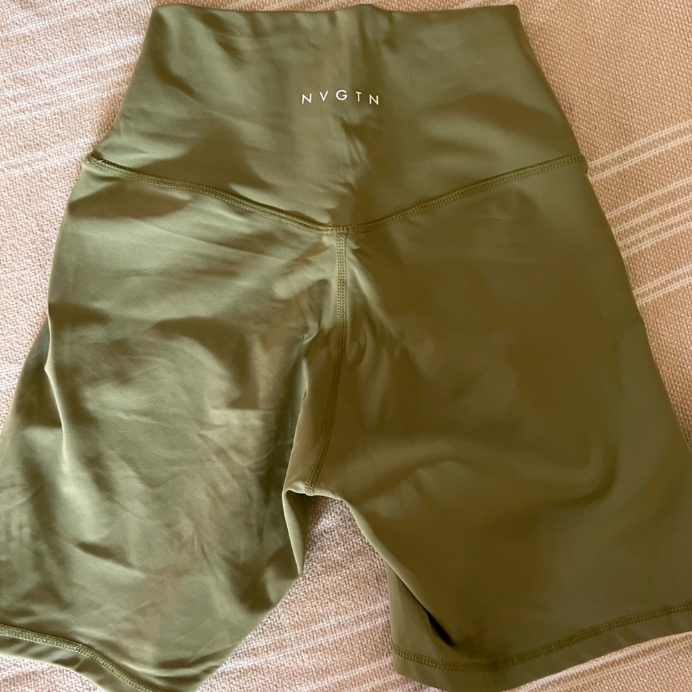Nvgtn shorts size medium